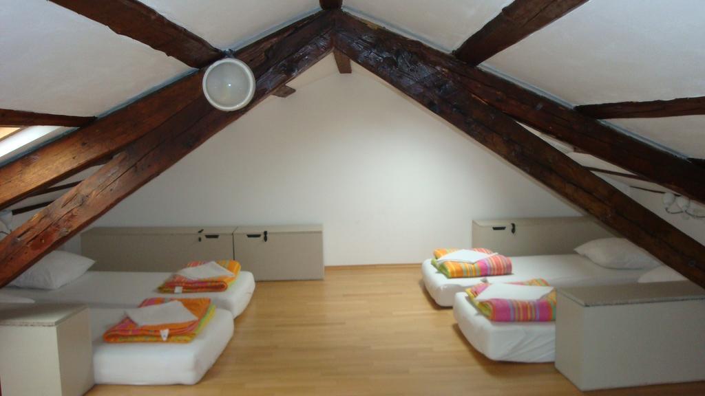 Hostel Alieti イゾラ 部屋 写真